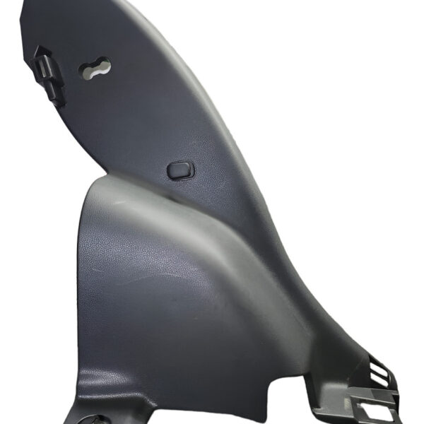 Cobertor Lateral Izquierdo Trasero Nissan March 2019