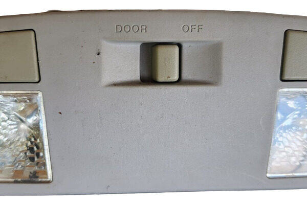 Lampara Luz Techo Mazda 3 2005 2.0 At