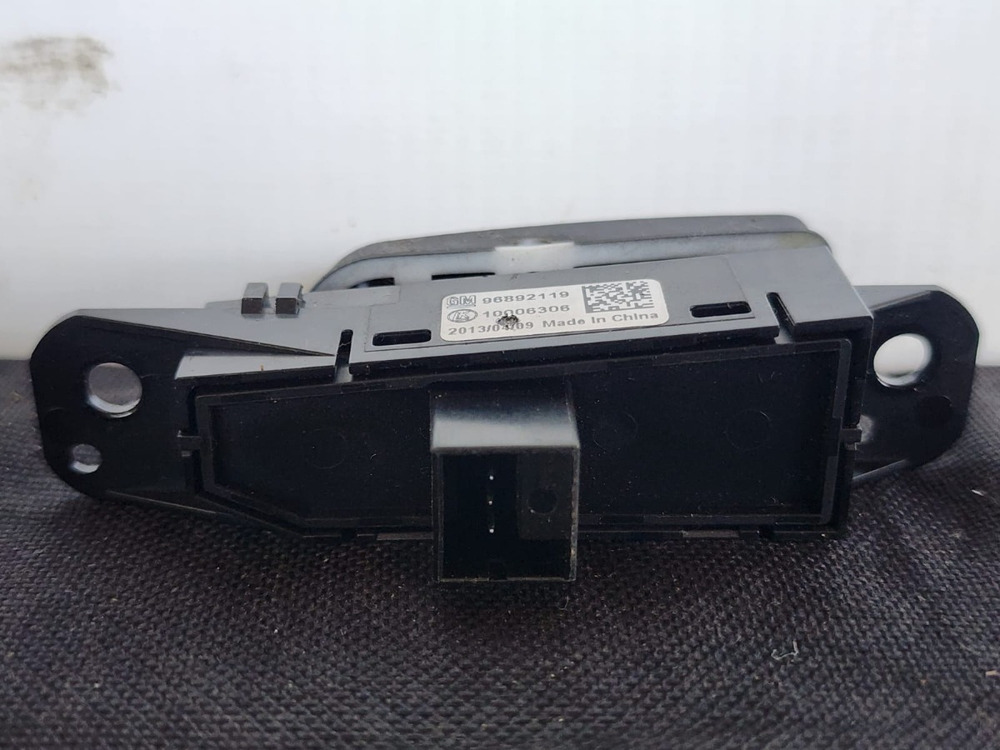Switche Seguros Eléctricos Chevrolet Sonic 2014 - Image 3