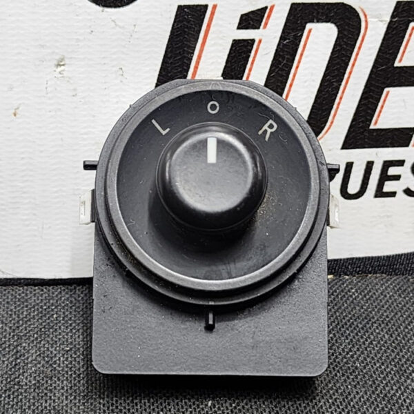 Switche Control Espejo Retrovisor Eléctrico Chevrolet Sonic