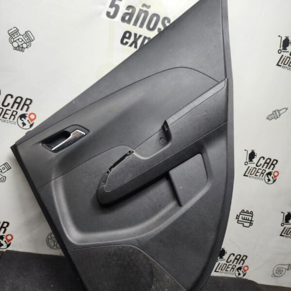 Cartera Puerta Trasera Derecha Chevrolet Sonic 2014