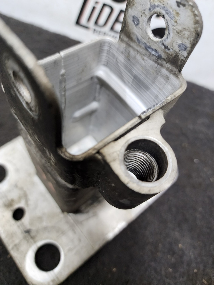 Soporte Izq Delan Alma Barra Impacto Gancho Renault Megane 2 - Image 4