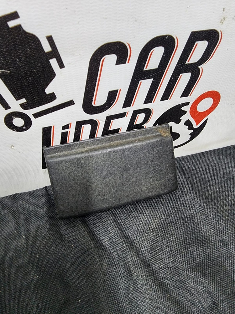 Tapa Plástica Izquierda Interior Chevrolet Sonic 2014