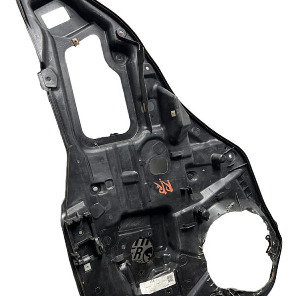 Cobertor Guia Puerta Trasera Der Mazda 6 2006 2.0att Negro
