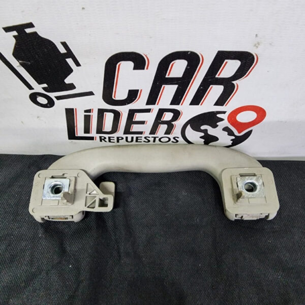 Manija Manivela De Agarre Der Trasero Chevrolet Sonic 14