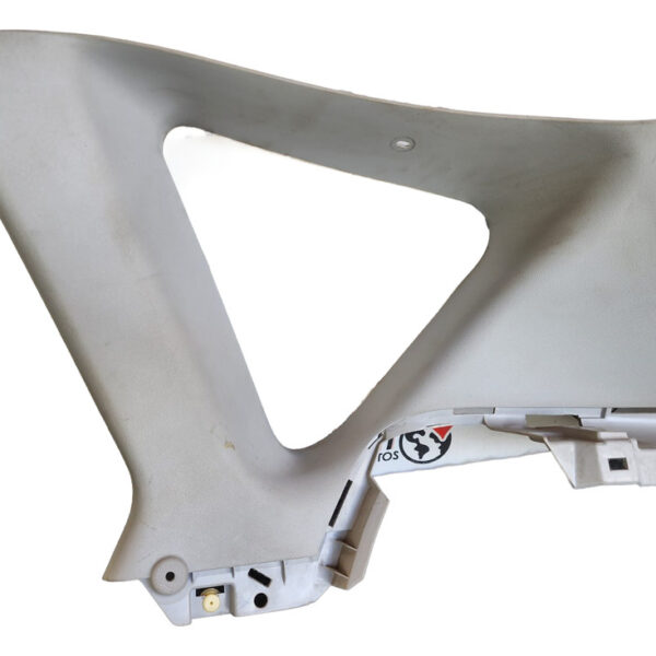 Cobertor Cinturon Trasero Derecho Paral Mazda 3 2005 2.0 At