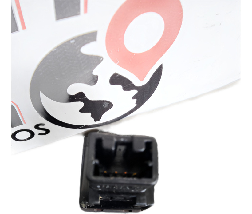 Switche Boton Direcciones Luz De Parqueo Nissan March - Image 2