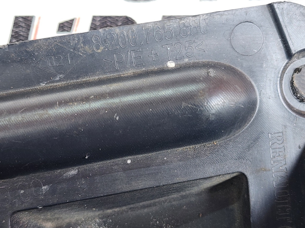 Soporte Bumper Guia Trasero Izq. Renault Megane 2 2005 At - Image 5