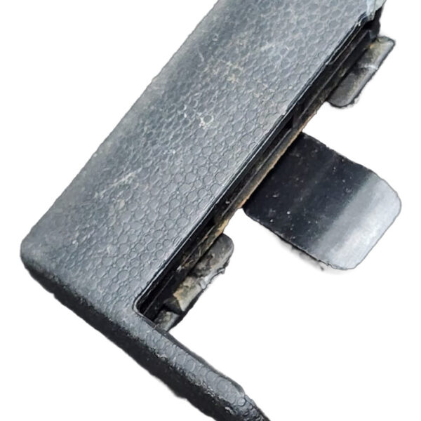 Tapa Cobertor Riel Conductor 4 Mazda 3 2005 2.0 At