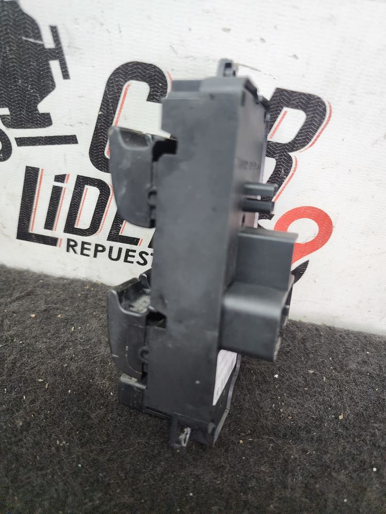 Switche Elevavidrios Delantero Izq Mazda 3 2005 2.0 At - Image 5