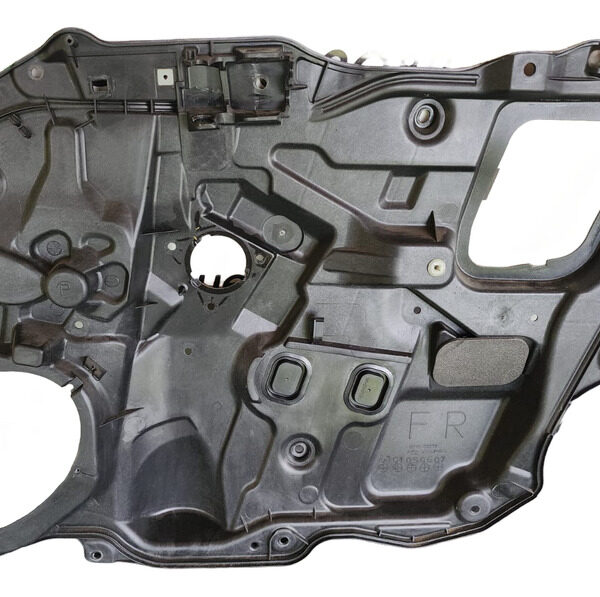 Cobertor Tapa Plastica Puerta Pasajero Dela Mazda 3 2005 2.0