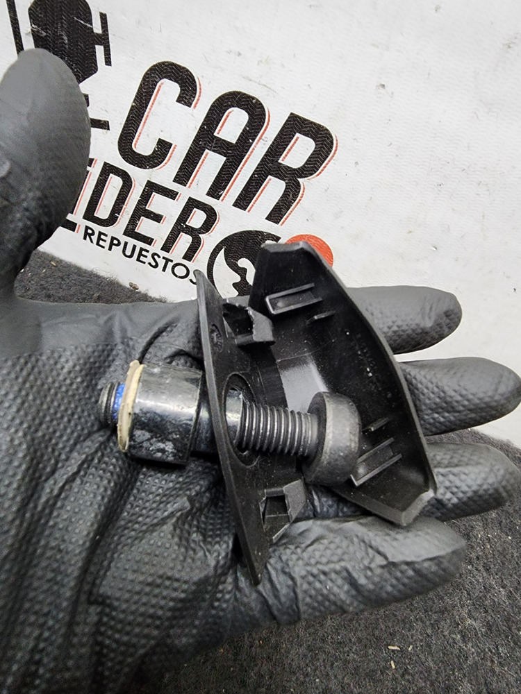 Tornillo Cobertor Cinturon Ford Ecosport 2017 2.0 Mt - Image 2