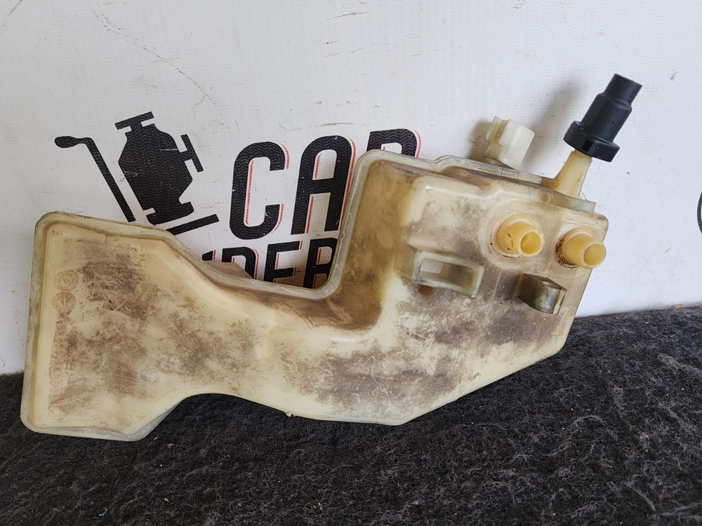 Tarro Deposito Liquido De Freno Mazda 3 2005 2.0 At - Image 3