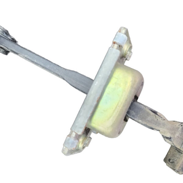 Guia Tope Puerta Trasera Mazda 3 2005 2.0 At