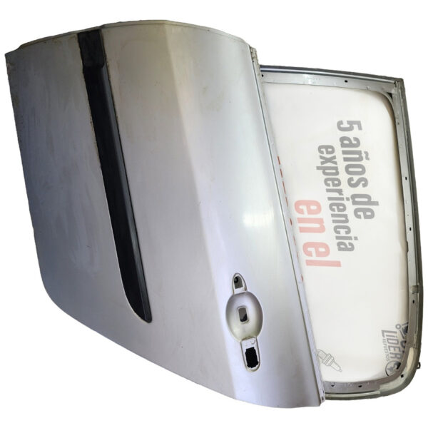 Puerta Trasera Izquierda Renault Megane 2 2005