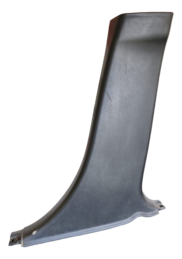 Cobertor Cinturon Inferior Delantero Derecho Mazda 3 2005