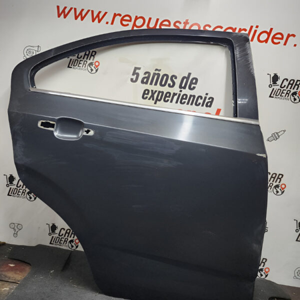 Puerta Trasera Derecha Chevrolet Sonic 2014 Trasera