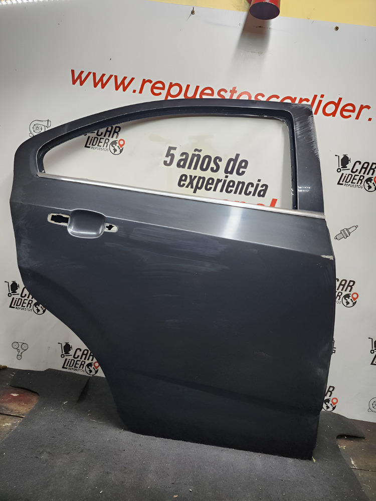 Puerta Trasera Derecha Chevrolet Sonic 2014 Trasera