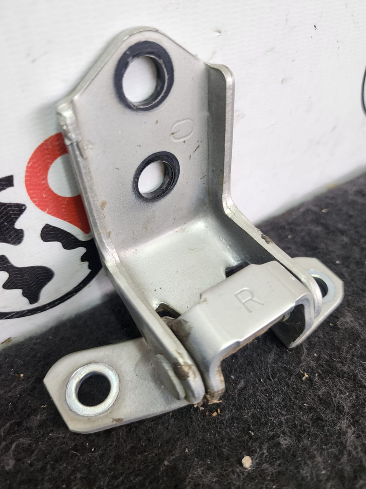 Bisagra Puerta Marca R Mazda 3 2005 2.0 At - Image 2