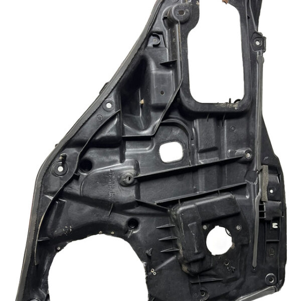 Cobertor Guia Puerta Trasera Izq Mazda 6 2006 2.0at Negro