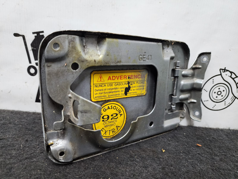 Tapa De Gasolina Externa Mazda 626 2000 2.0 At - Image 2
