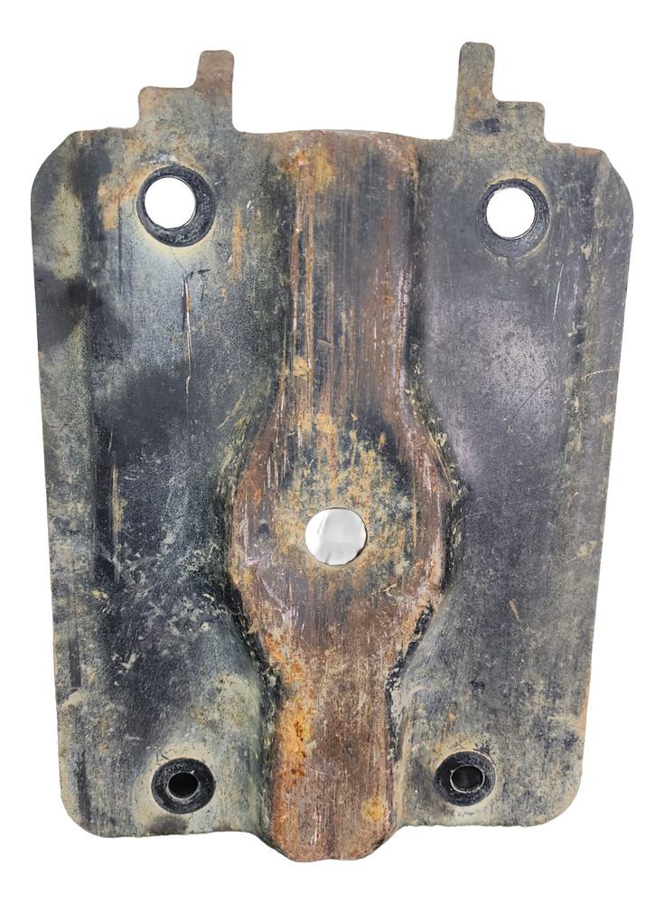 Platina Central Cuna Trasera Mazda 3 2005 2.0 At