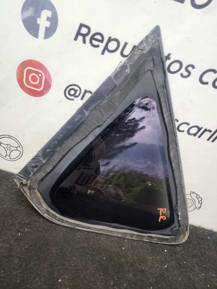 Vidrio Triangulo Puerta Trasera Derecho Mazda 3 2005 2.0 At - Image 3