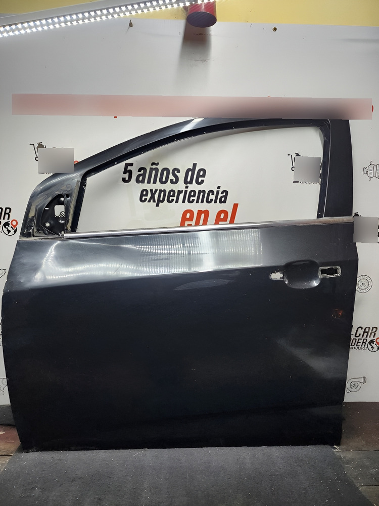Puerta Delantera Izquierda Chevrolet Sonic 2014 Delantera