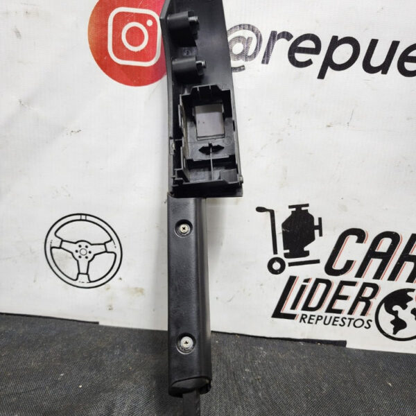Bisel Manija Cartera Puerta Trasera Izq Chevrolet Sonic 2014