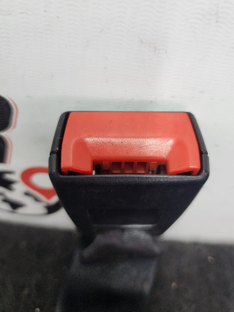 Recibidor Seguro Cinturon Central Mazda 3 2005 2.0 At - Image 3