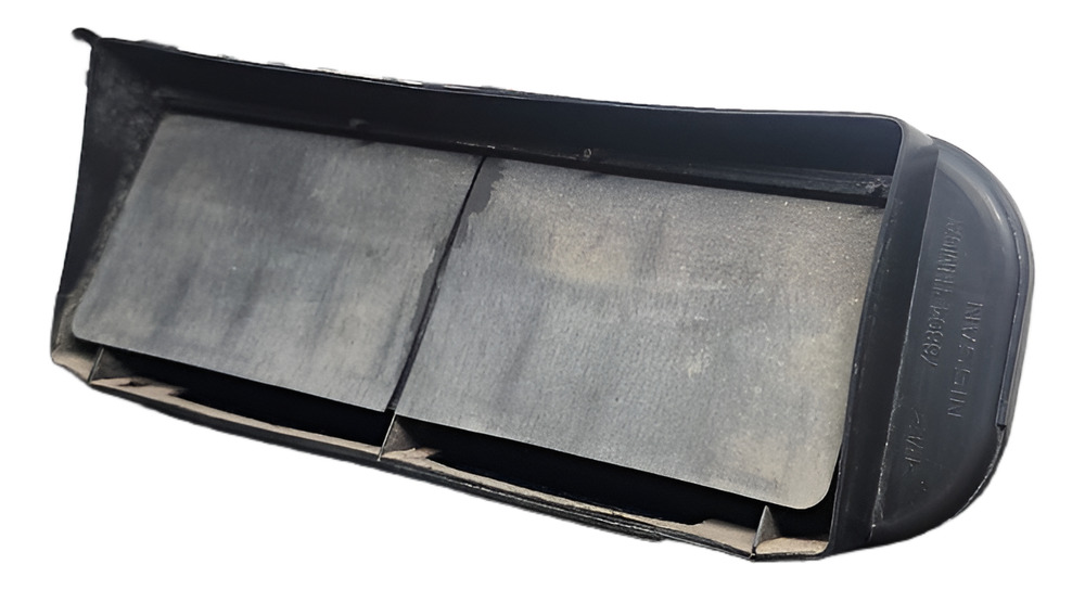 Rejilla Ventilación Trasero Con Empaque Nissan March 2019