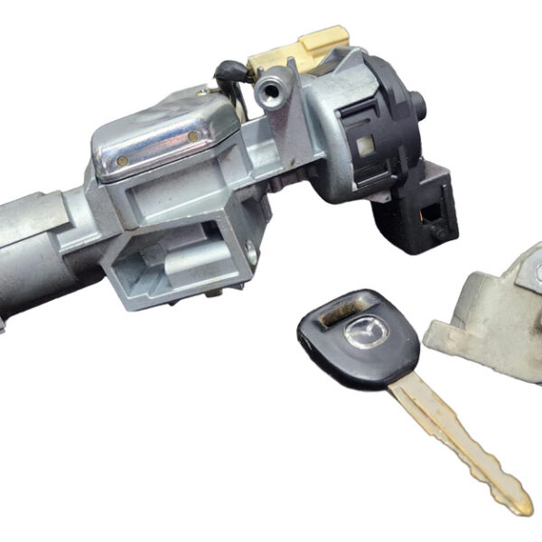 Switche Encendido Motor Puerta Llave Mazda 3 2005 2.0 At
