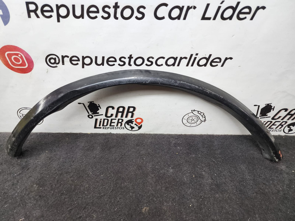 Bisel Exterior Guardabarro Delant Derecho Ford Ecosport 4x4