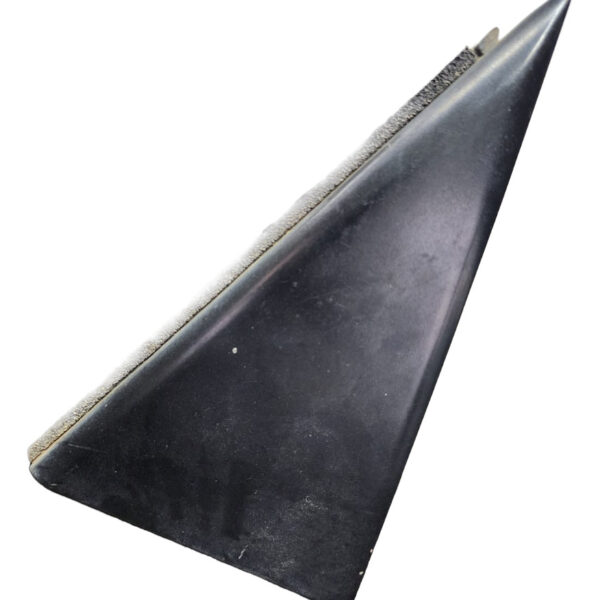 Cobertor Triangulo Puerta Trasera Der 2 Mazda 3 2005 2.0 At
