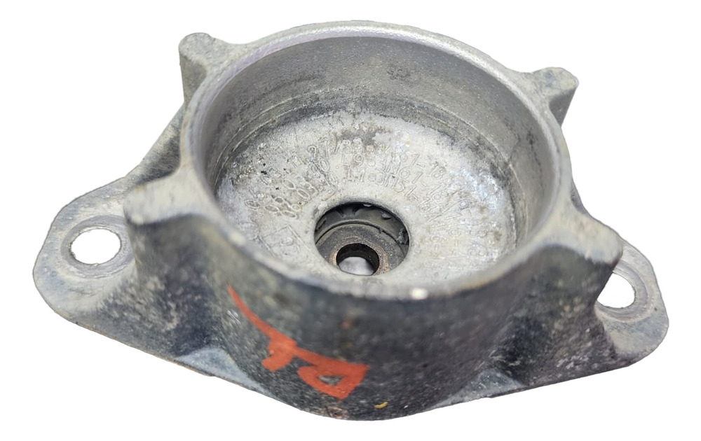 Base Soporte Amortiguador Trasero Mazda 3 2005 2.0 At