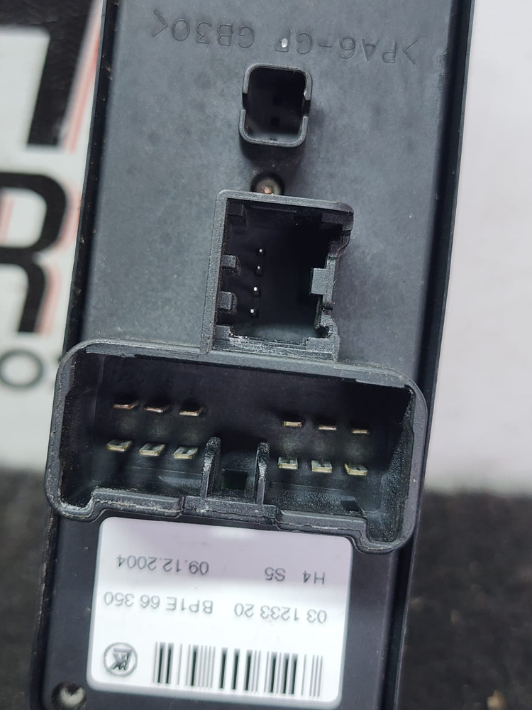 Switche Elevavidrios Delantero Izq Mazda 3 2005 2.0 At - Image 4