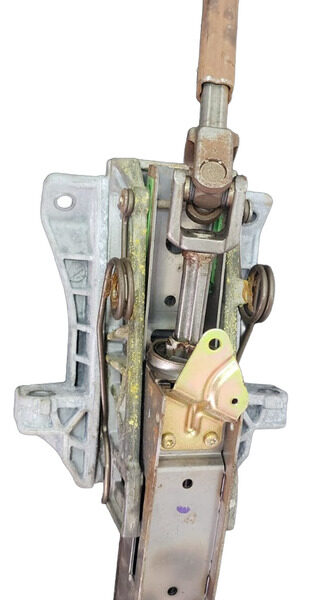 Columna De Dirección Ajustable Mazda 3 2005 2.0 At