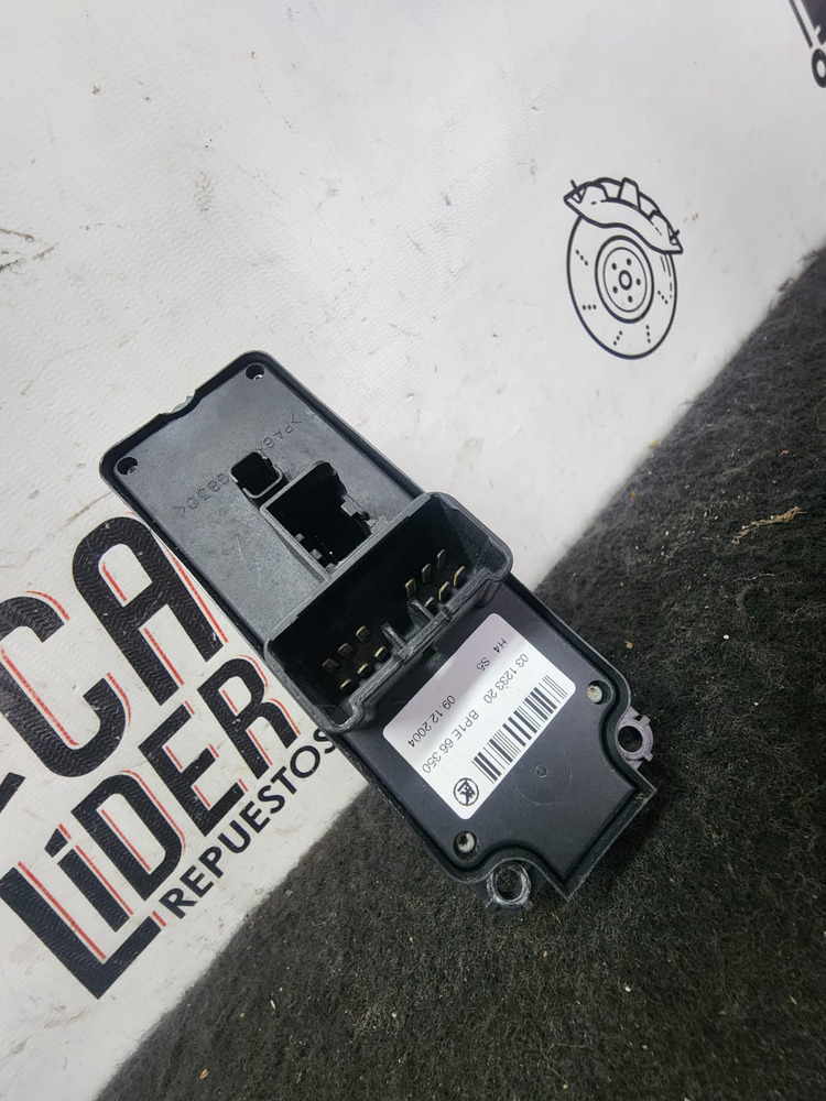 Switche Elevavidrios Delantero Izq Mazda 3 2005 2.0 At - Image 3