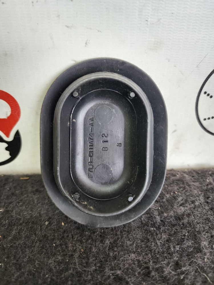 Caucho Cobertor Tapón Habitáculo Ford Ecosport 2012 - Image 3