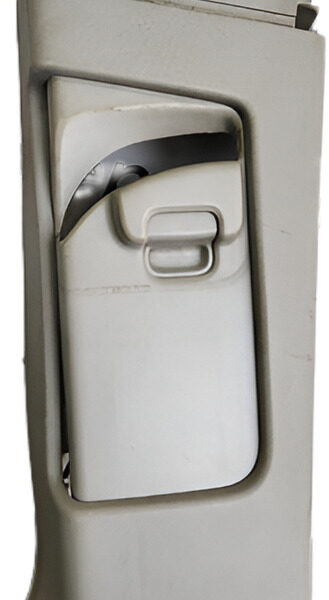Cobertor Cinturon Riel Delantero Izq Chevrolet Sonic 14