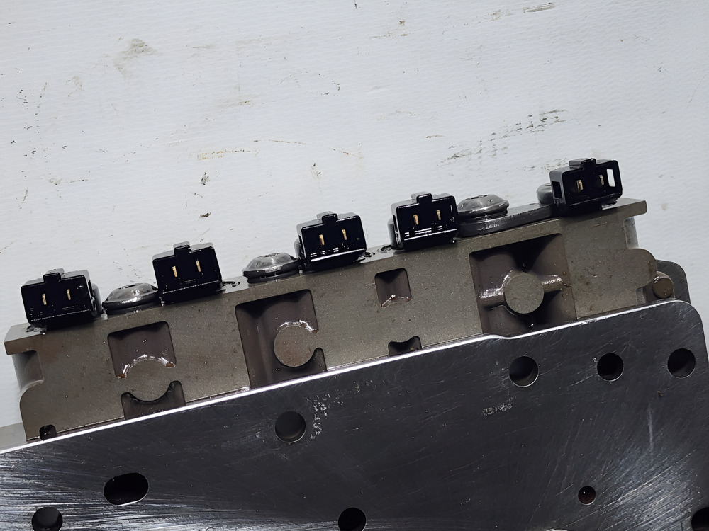 Cuerpo De Valvula Caja Automática Trasmisión Renault Megane Plateado - Image 2
