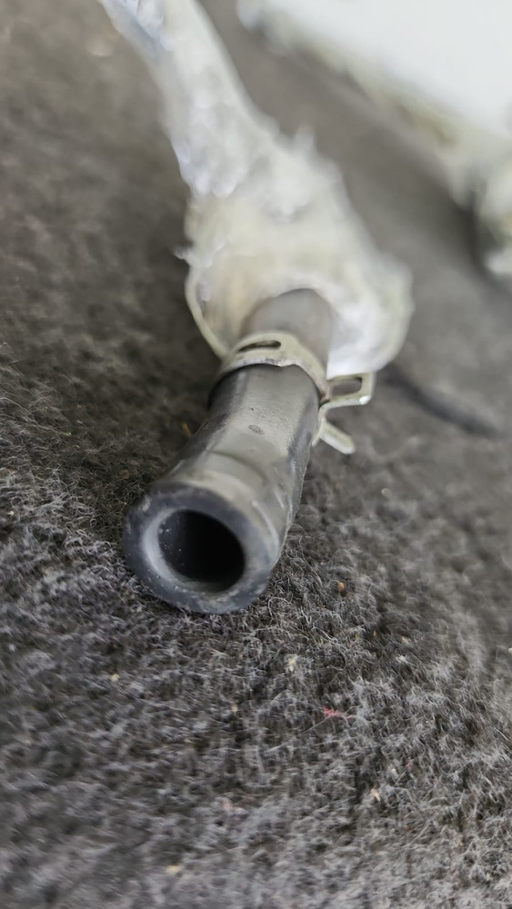 Manguera Válvula Canister Purga Mazda 3 2005 2.0 At - Image 3
