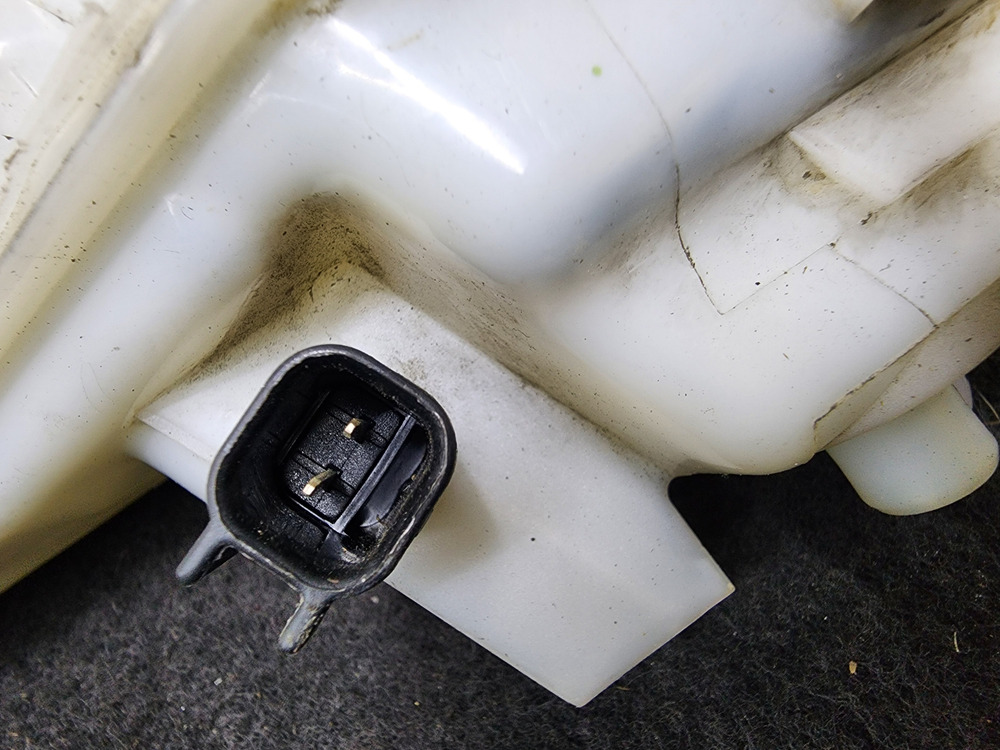 Tarro Deposito Liquido De Frenos Con Tapa Ford Ecosport 201 - Image 3