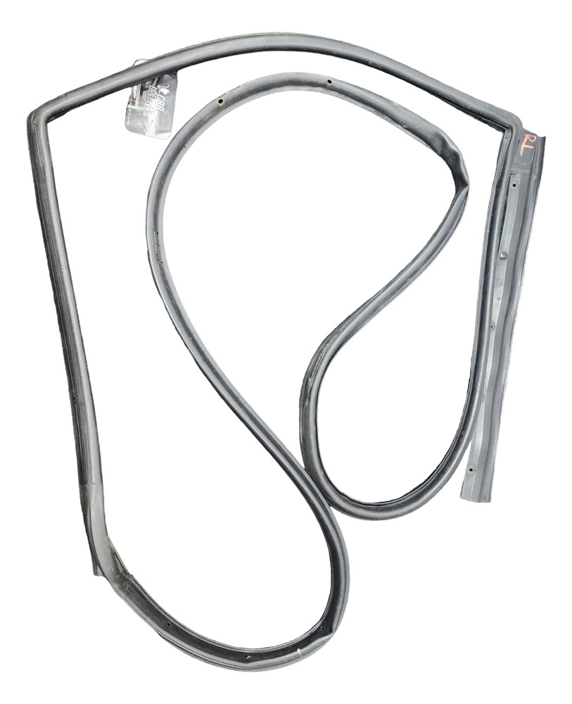 Empaque Puerta Trasera Izq Mazda 3 2005 2.0 At