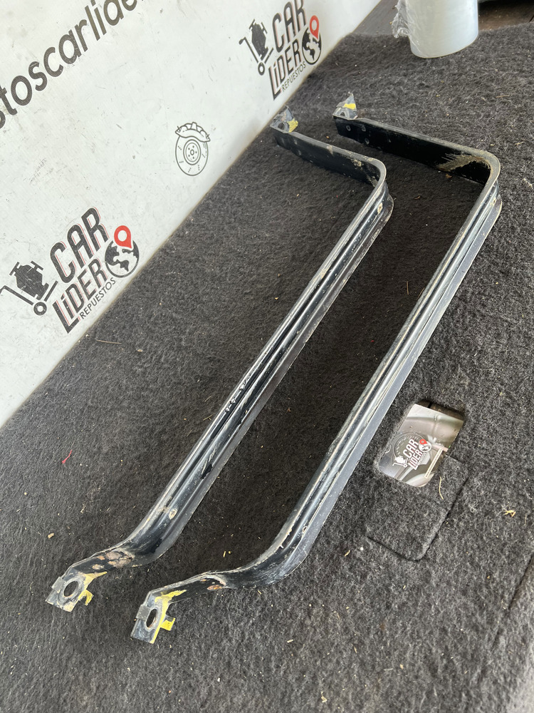 Soporte Tanque De Gasolina Combustible X2 Mazda 6 2006 2.0at N/a