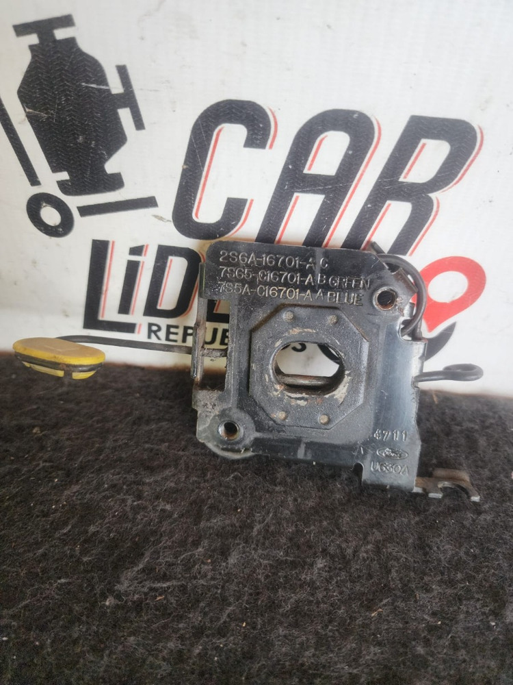 Chapa Recibidor Seguro capo Ford Ecosport 2012 - Image 3