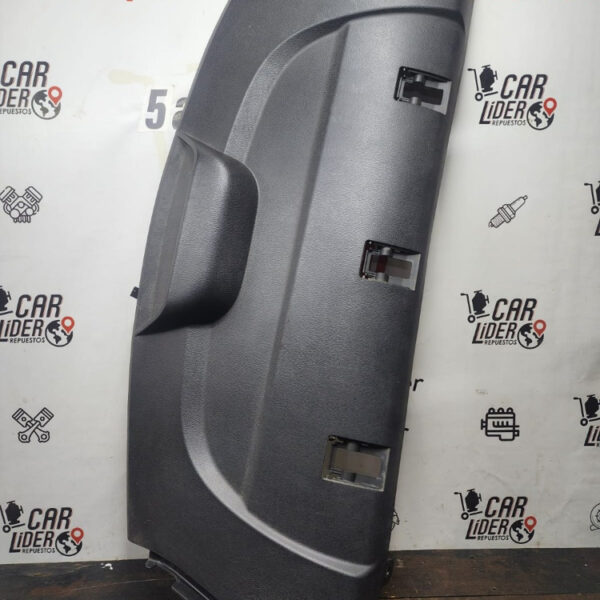 Tapa Cobertor Trasero Central Chevrolet Sonic 2014
