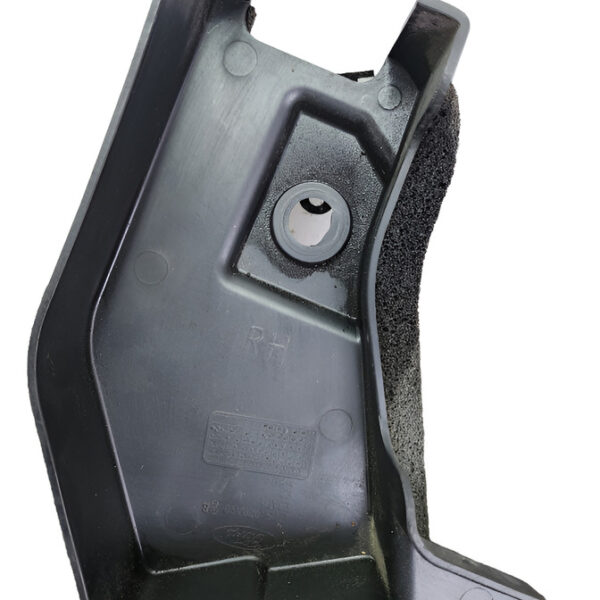 Soporte Cobertor Rejilla Brazo Plumilla Der Ford Ecosport 17 30