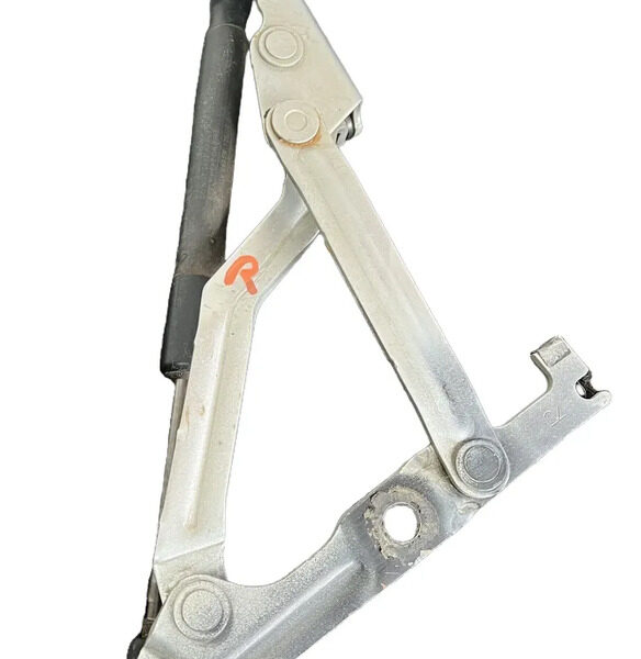 Bisagra De Baúl Con Amortiguador Derecho Mazda 6 2006 2.0at
