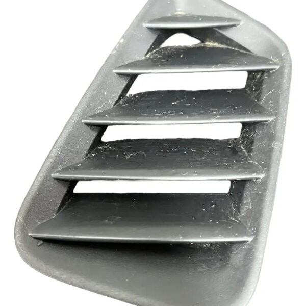 Rejilla Difusor Derecho Mazda 6 2006 2.0at Negro